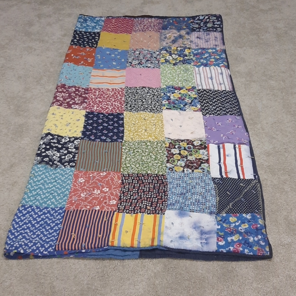 100% silk quilt hand knotted blanket...Just one of a kind